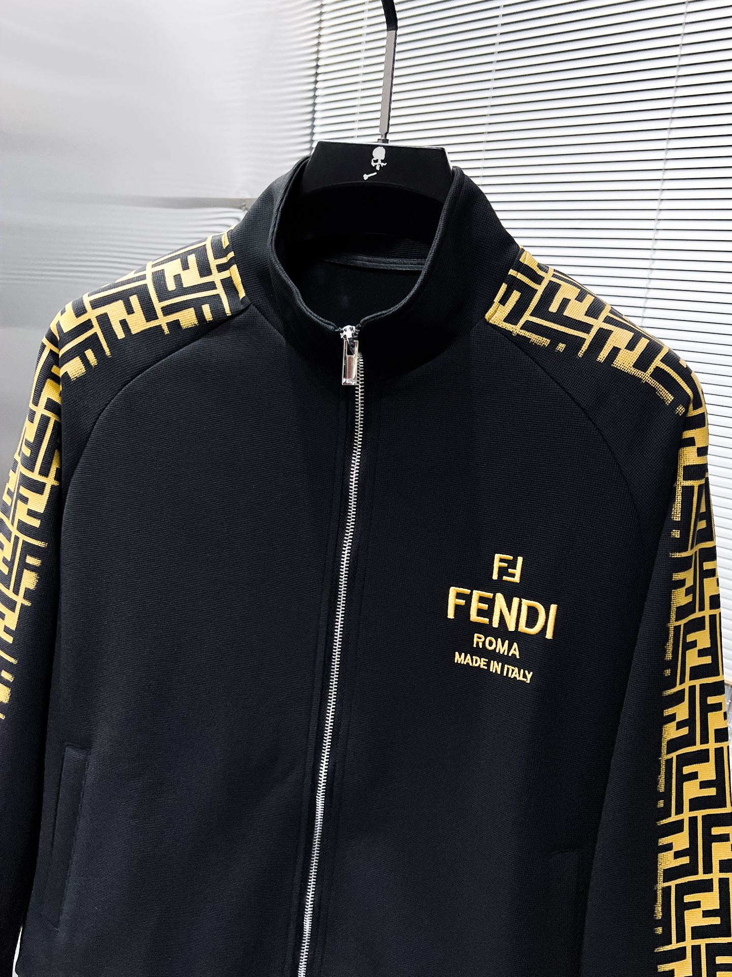 FENDI 2024SS Men’s Logo Tracksuit – Zip Jacket & Pants Set (M–3XL)