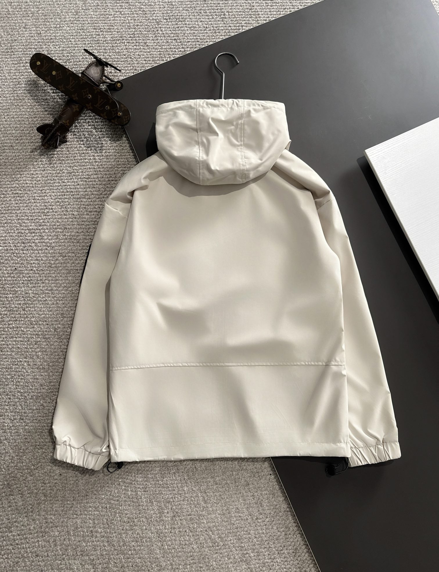 FENDI Hooded Nylon Windbreaker Jacket – Fall/Winter 2024 (M–4XL)