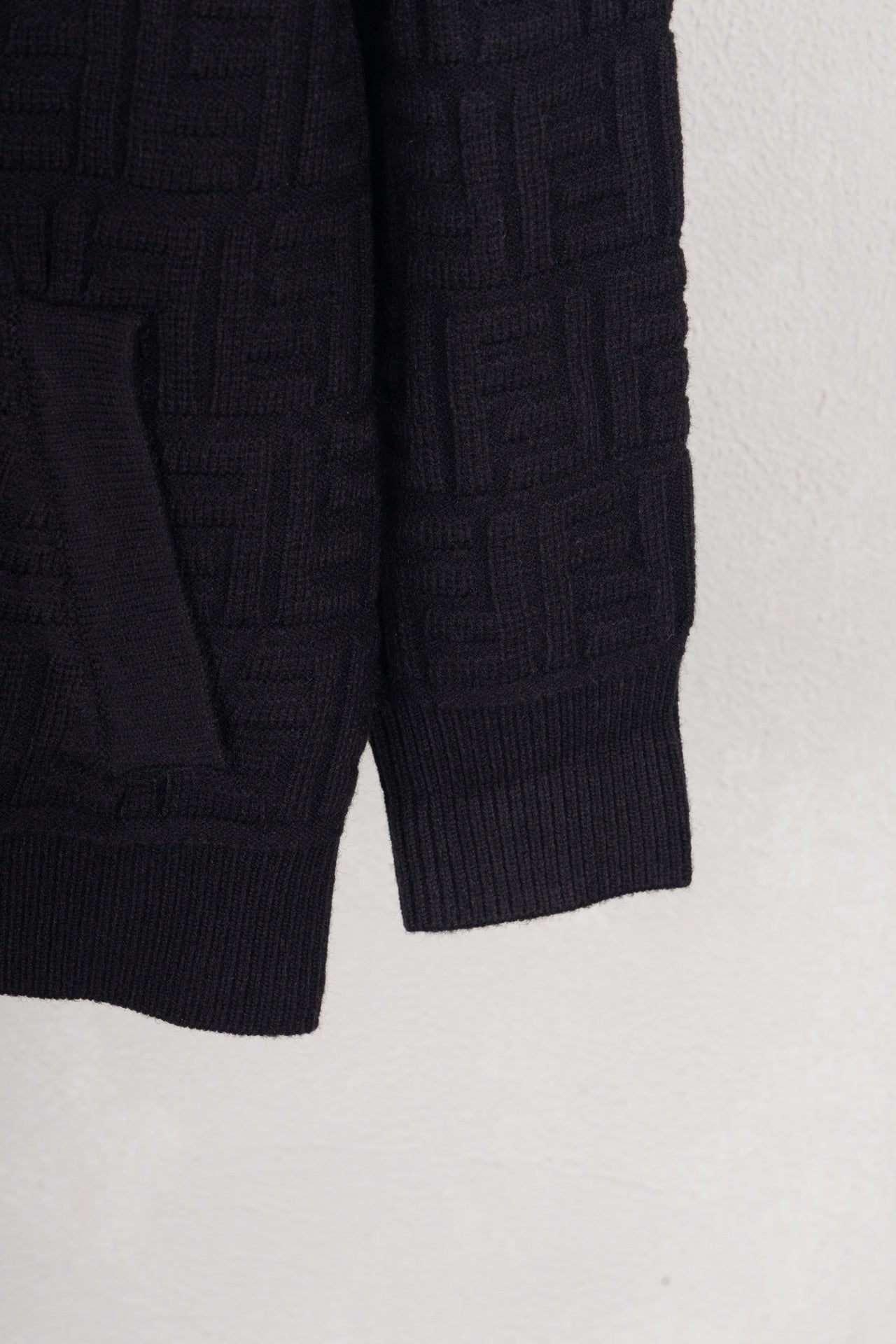 FENDI FF Monogram Knit Zip Jacket – Unisex (S–XL)