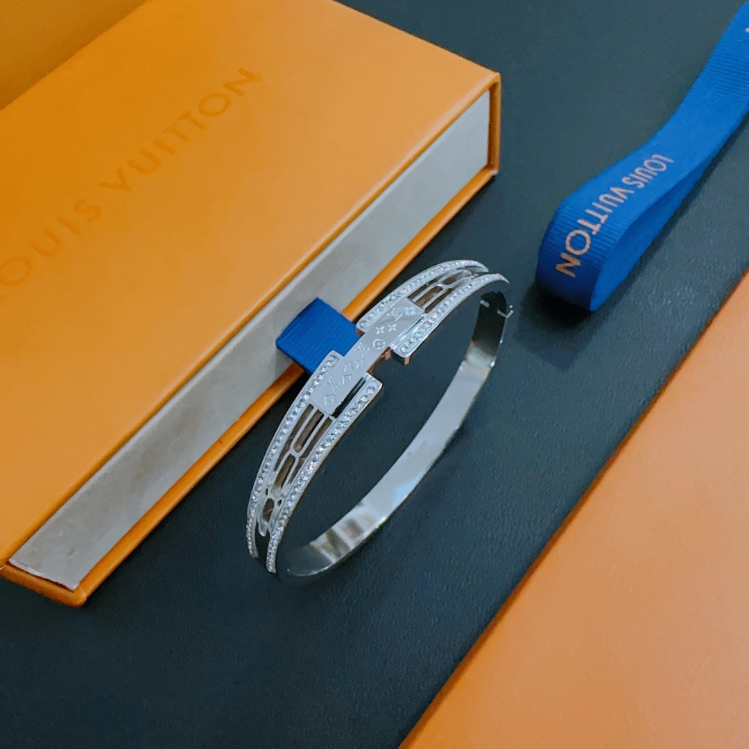 Louis Vuitton Luxury Bracelet | Iconic Elegance & Boutique-Grade Quality