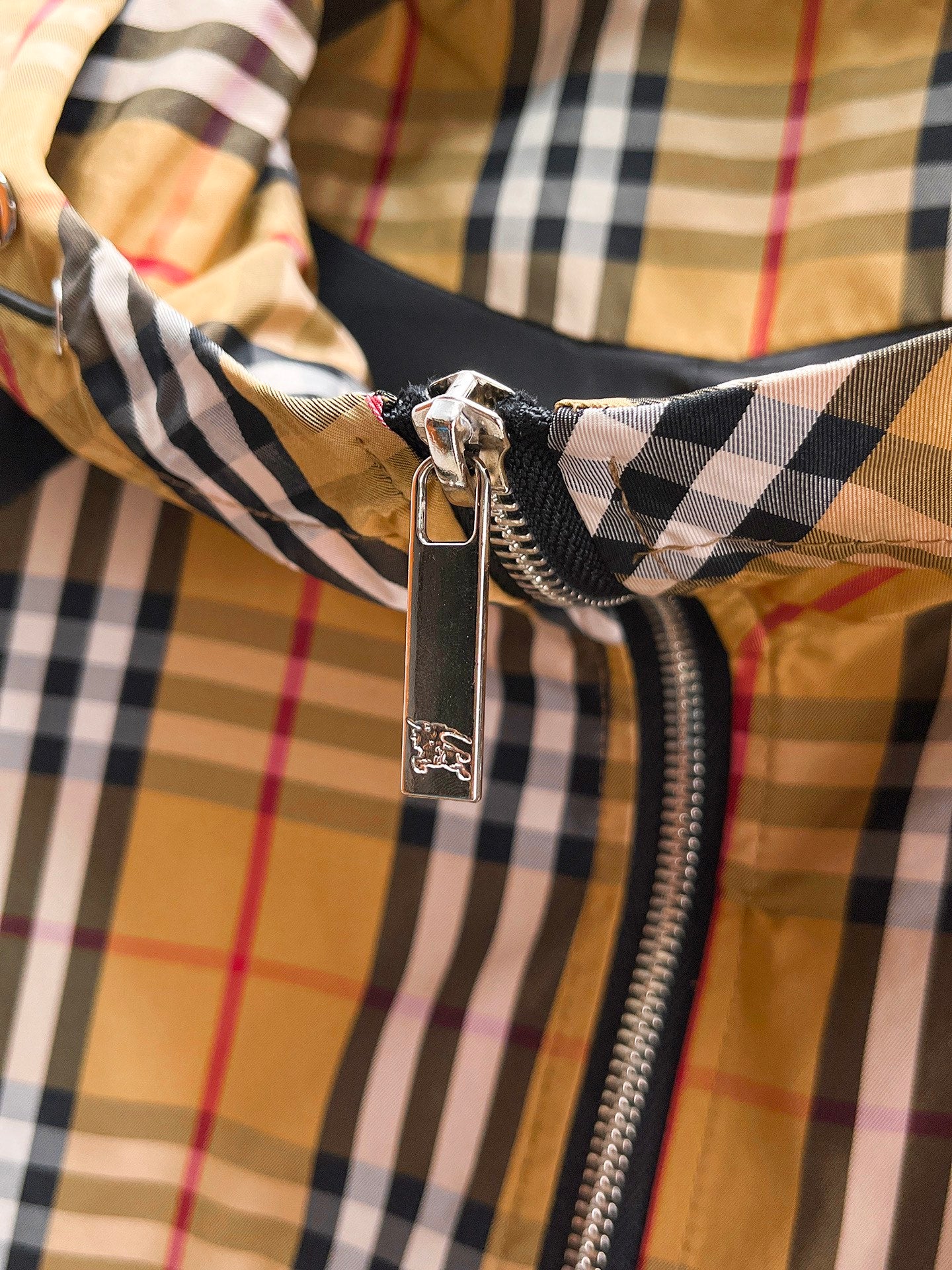 Burberry 2024 Fall New Season Jacket | Runway-Inspired Edition (M–XXXL)