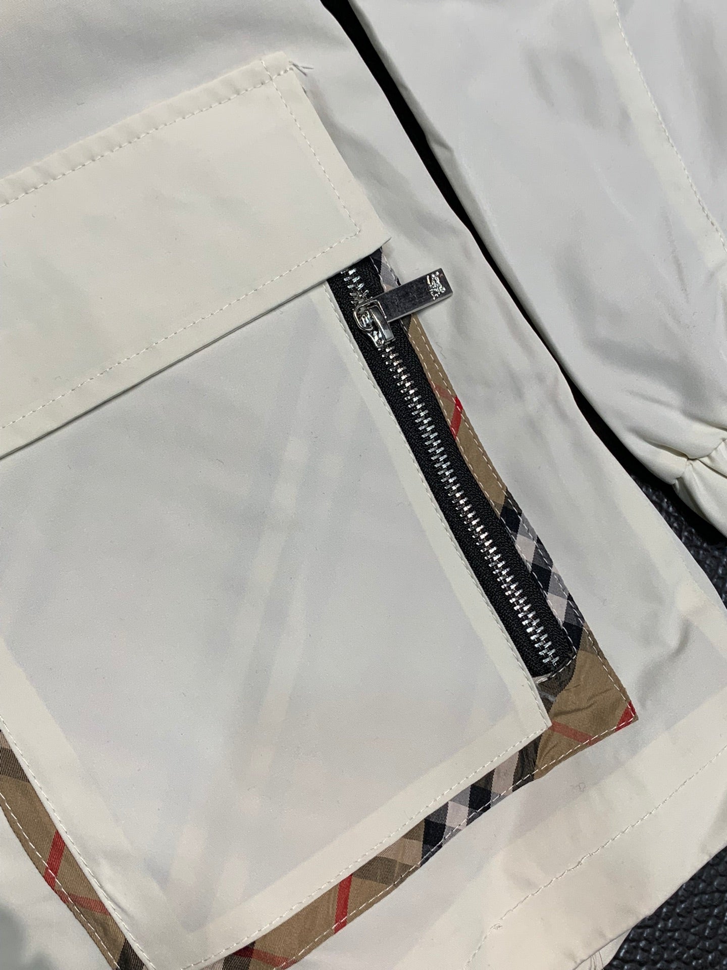 Burberry 2024 SS Early Autumn Jacket | Official Store Edition (M–3XL)