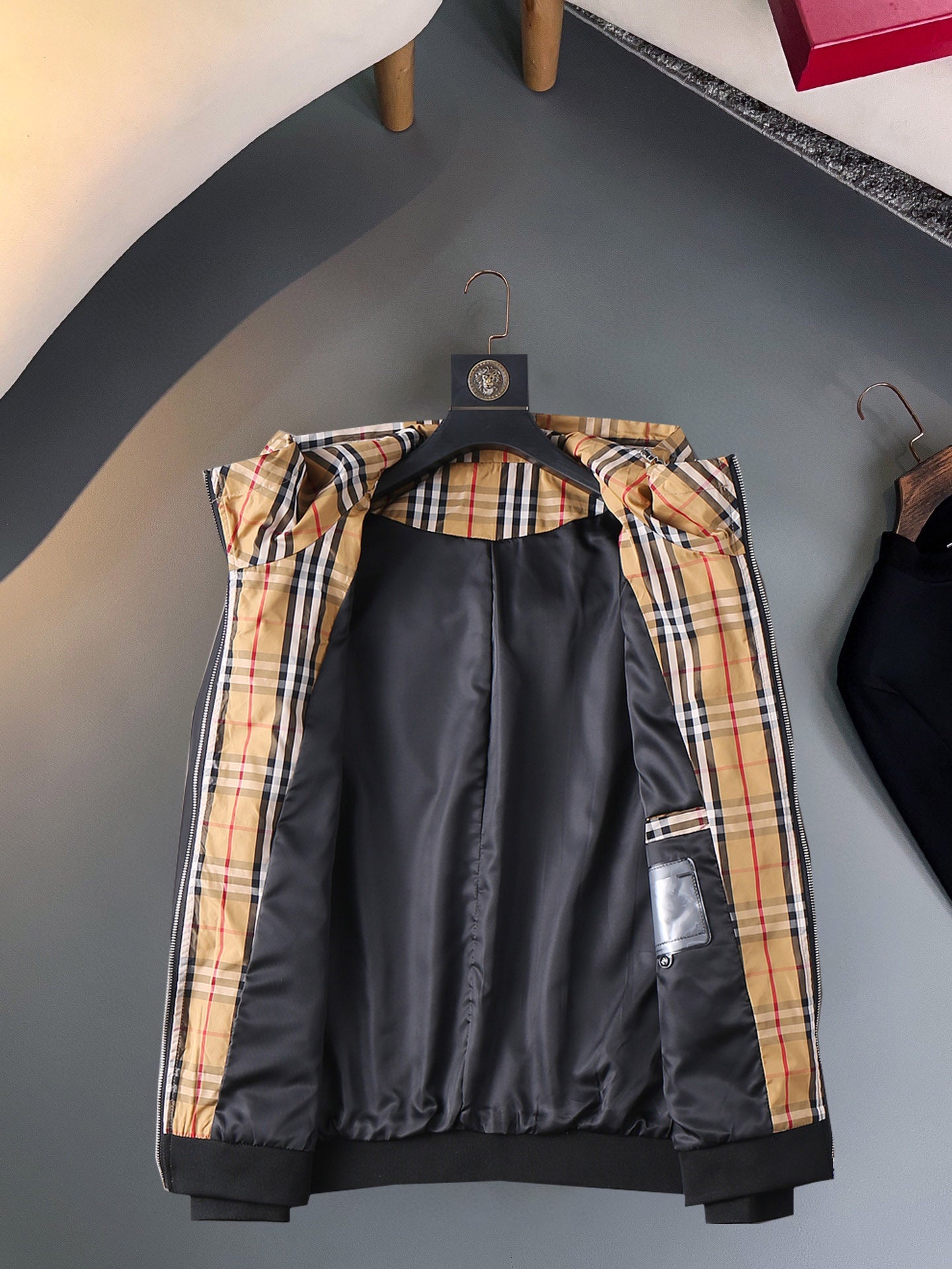 Burberry 2024 Autumn Runway Jacket | Premium Edition (M–XXXL)