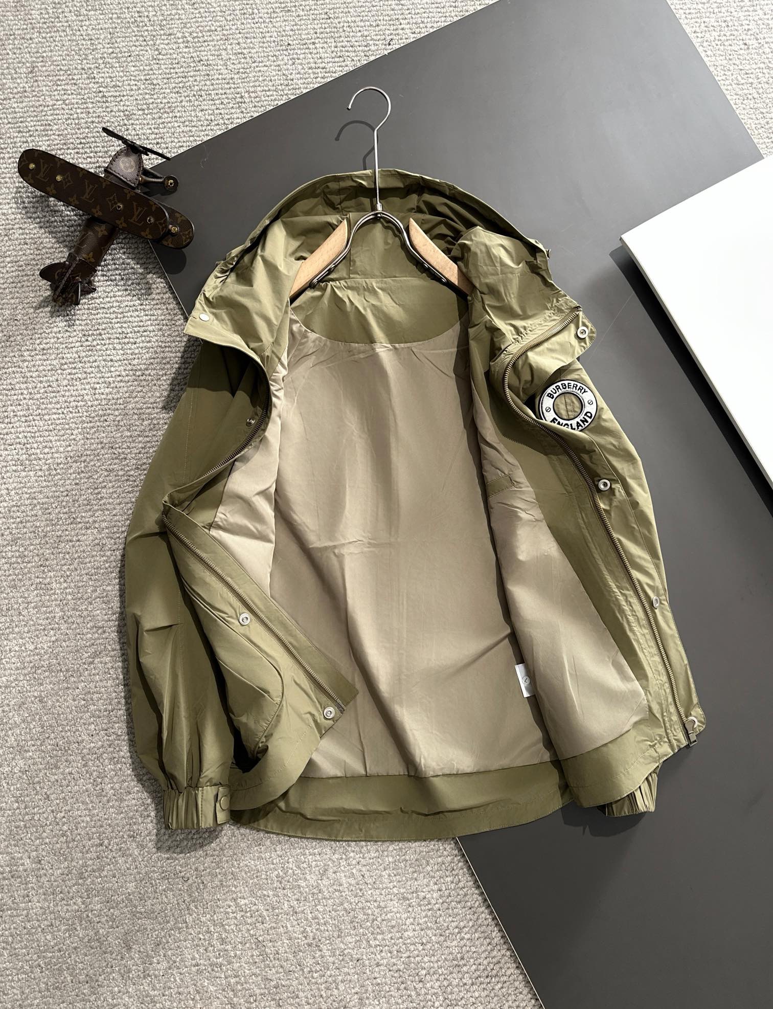 Burberry 2024 FW Hooded Zipper Trench Jacket | Premium Edition (M–4XL)