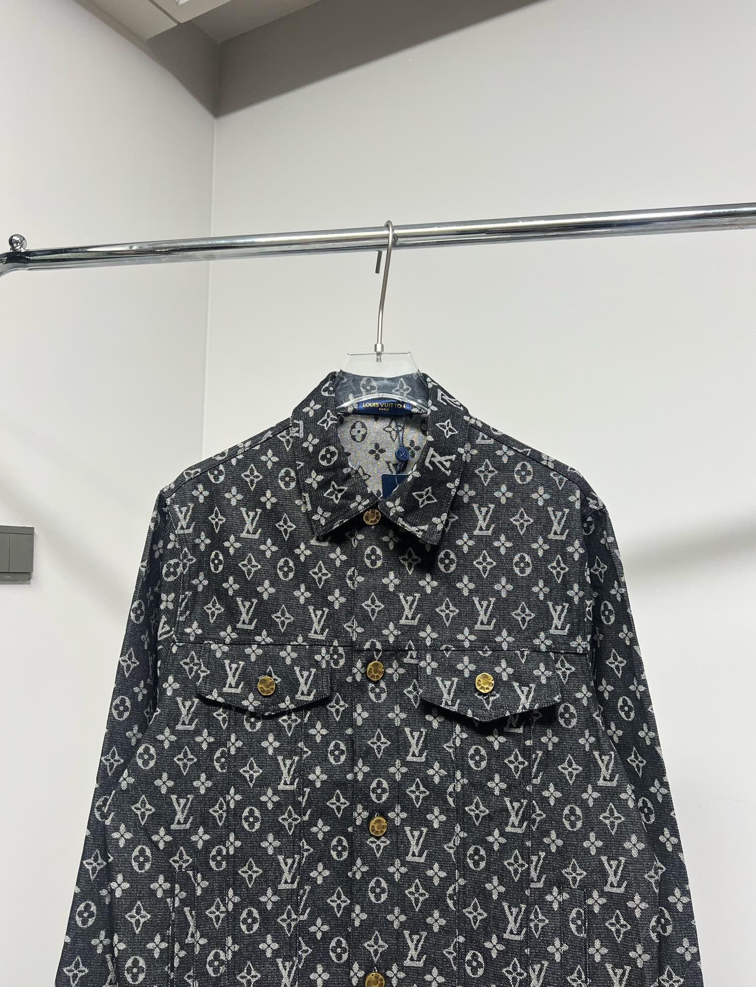 Louis Vuitton “V Signature” Embroidered Jacquard Denim Jacket – Unisex