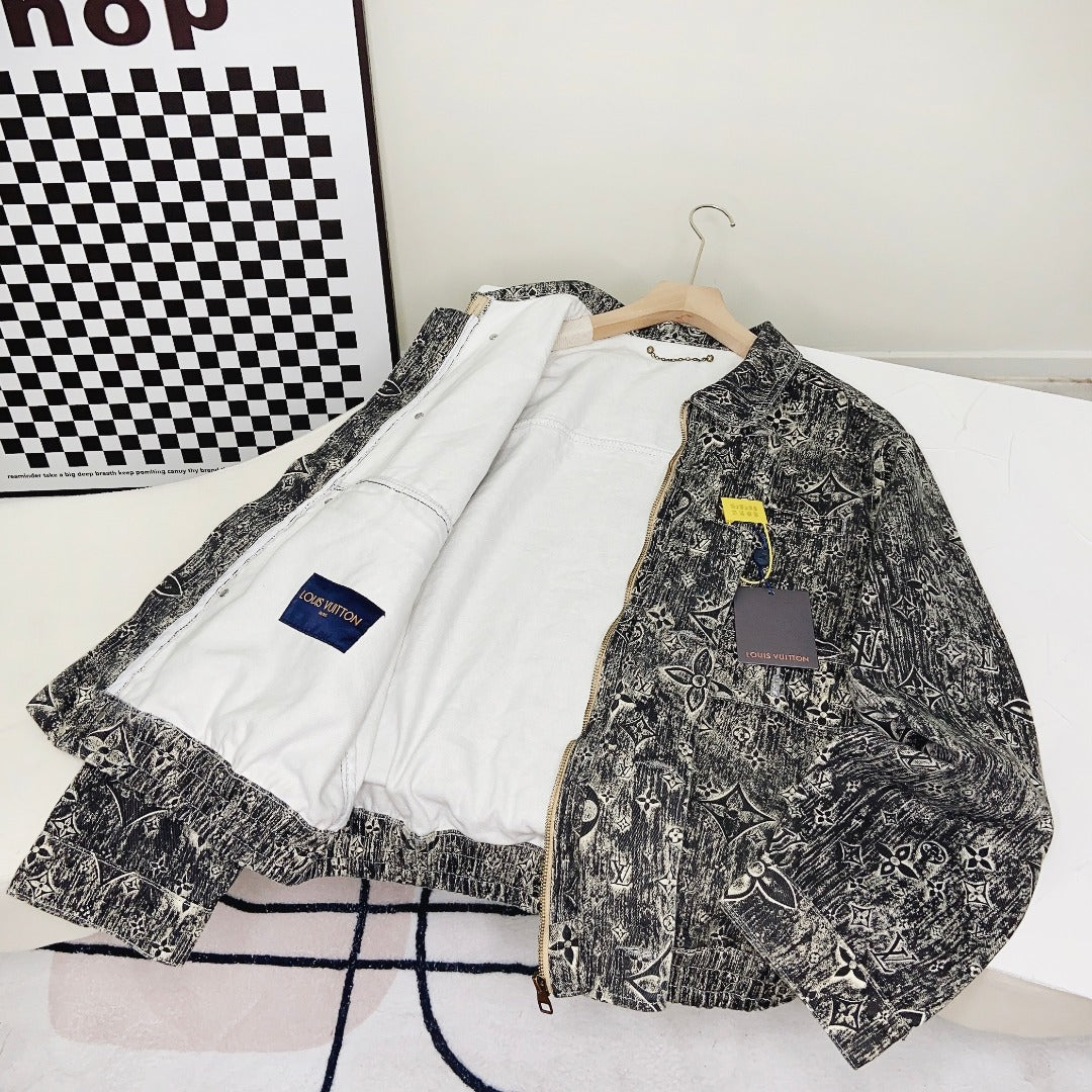 Louis Vuitton SS23 Fall Capsule Monogram Contrast-Stitch Denim Jacket