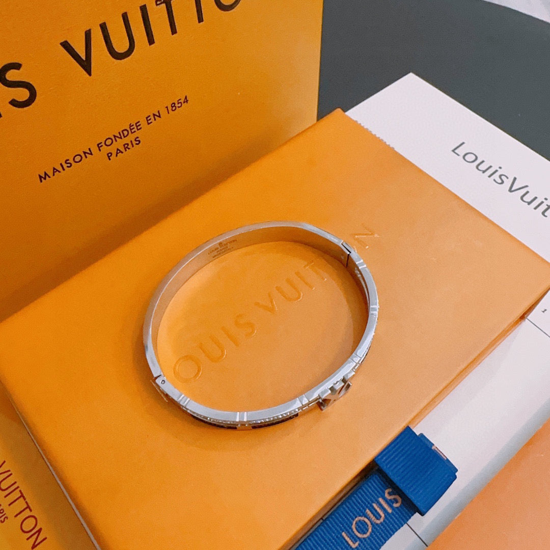 Louis Vuitton Luxury Bracelet | Iconic Elegance & Boutique-Grade Quality