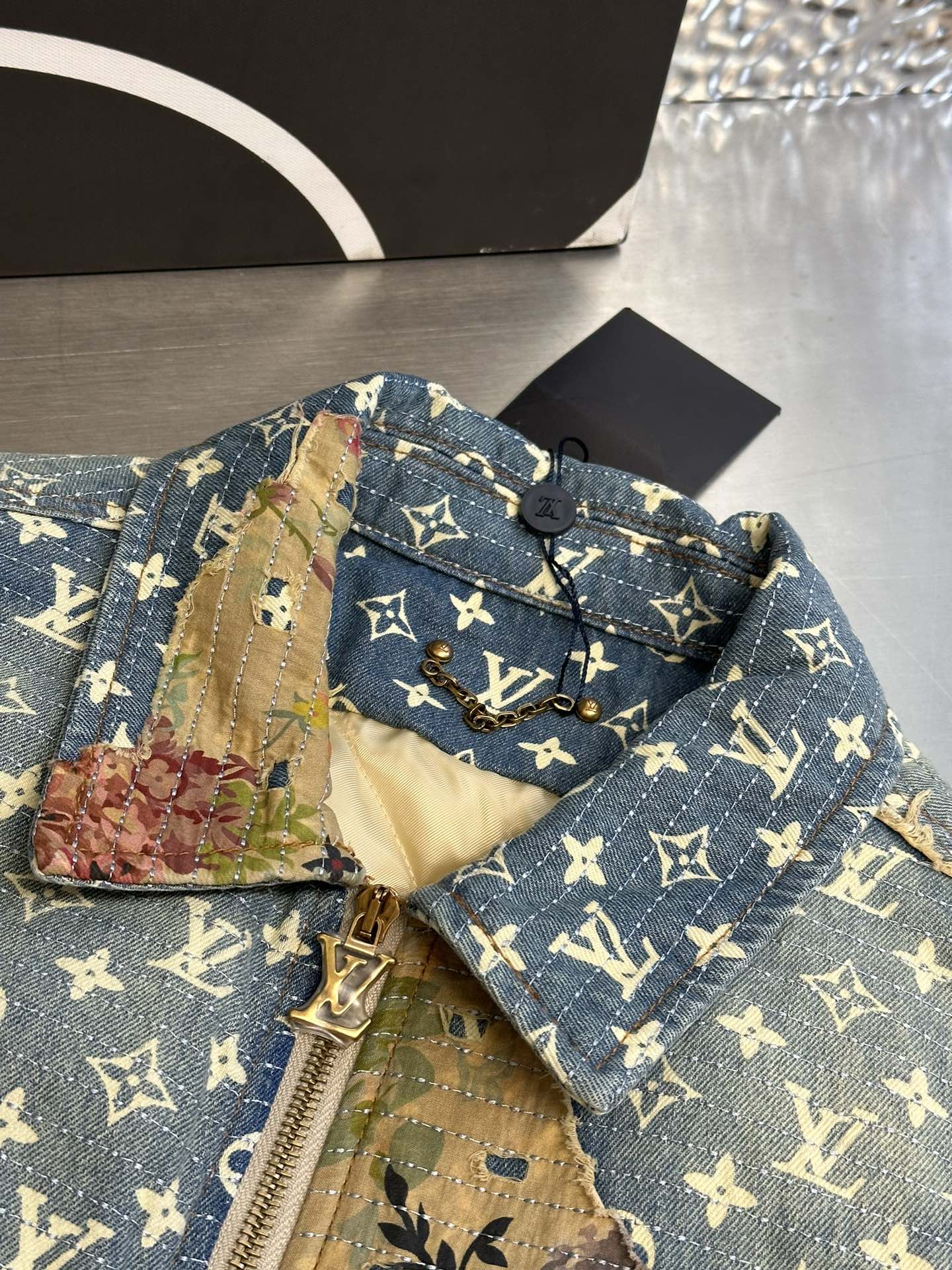 Louis Vuitton Distressed Effect Denim Padded Jacket – Monogram Boro Patchwork