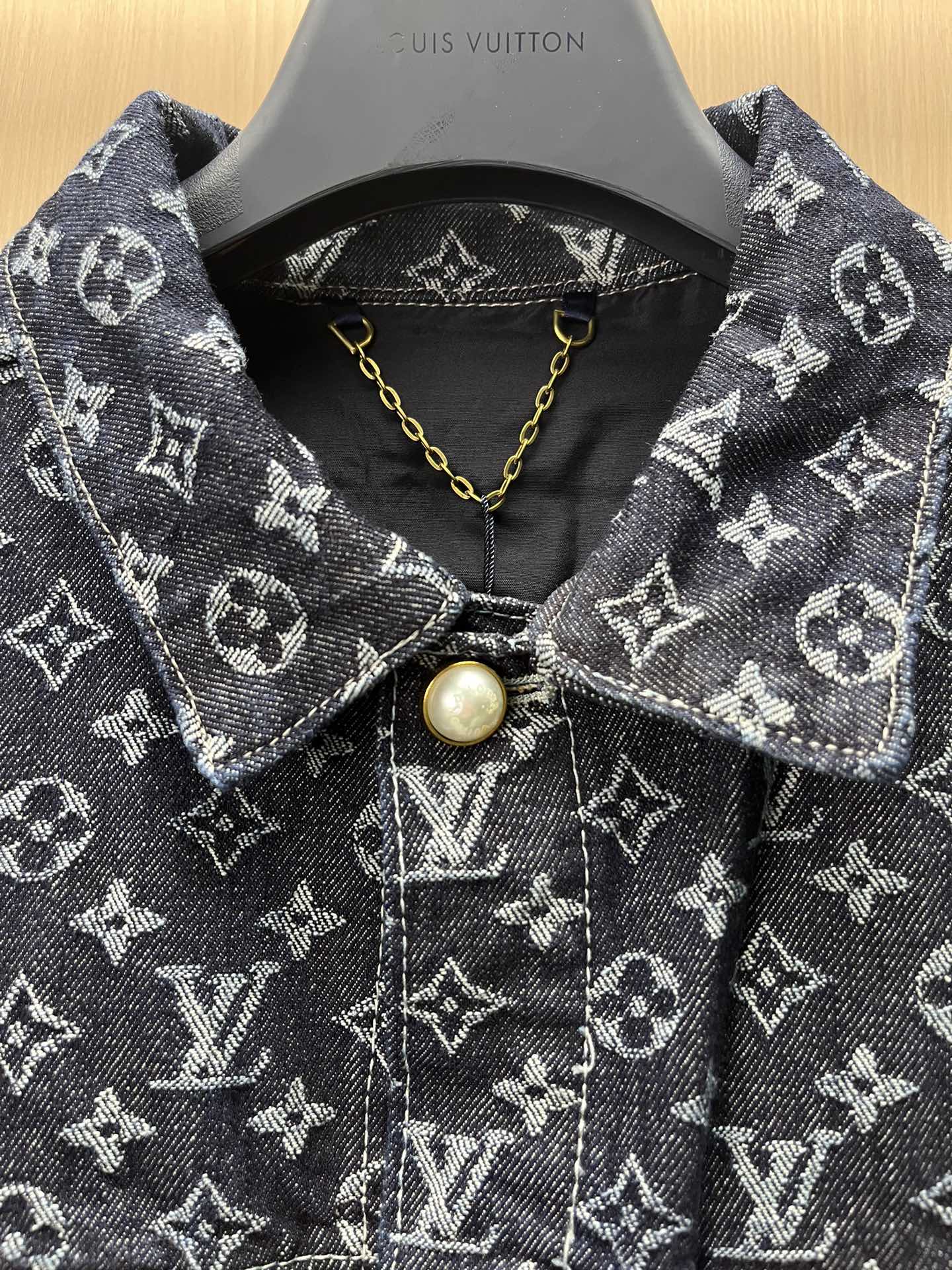 Louis Vuitton 2024 Pre-Fall Monogram Jacquard Denim Jacket with Pearl Buttons – Unisex