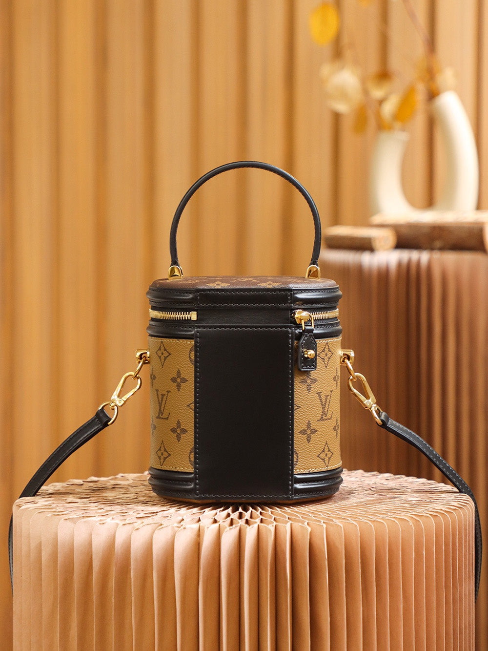 Louis Vuitton women's bags 22