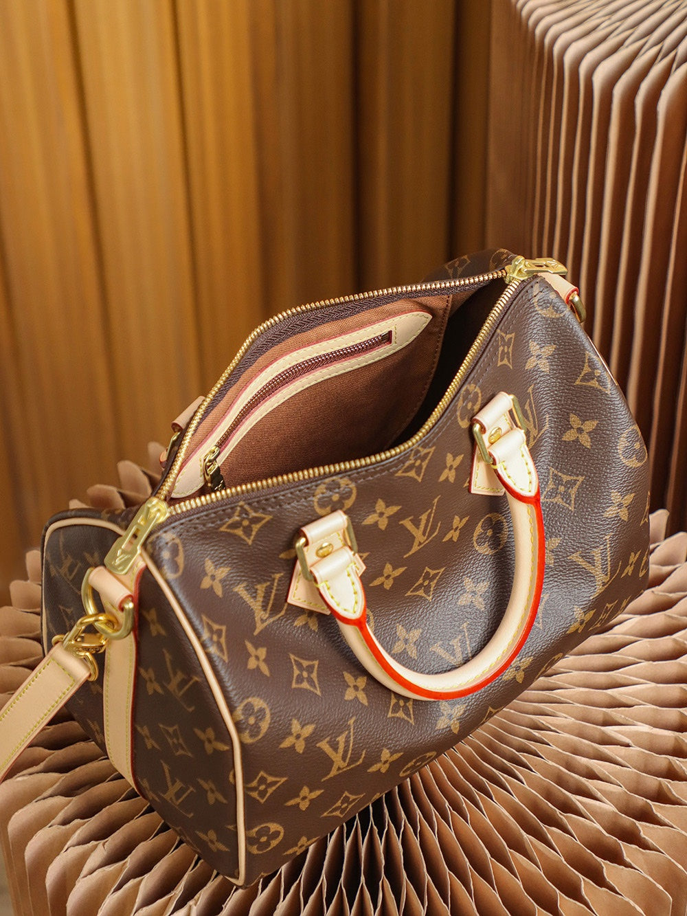 Louis Vuitton women's bags 23