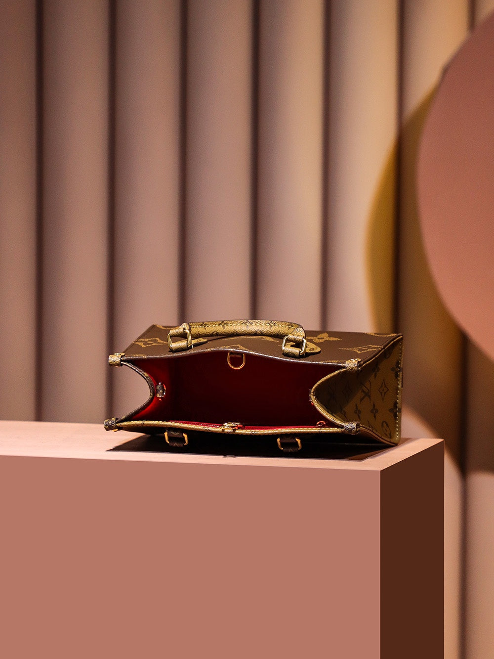Louis Vuitton women's bags 27