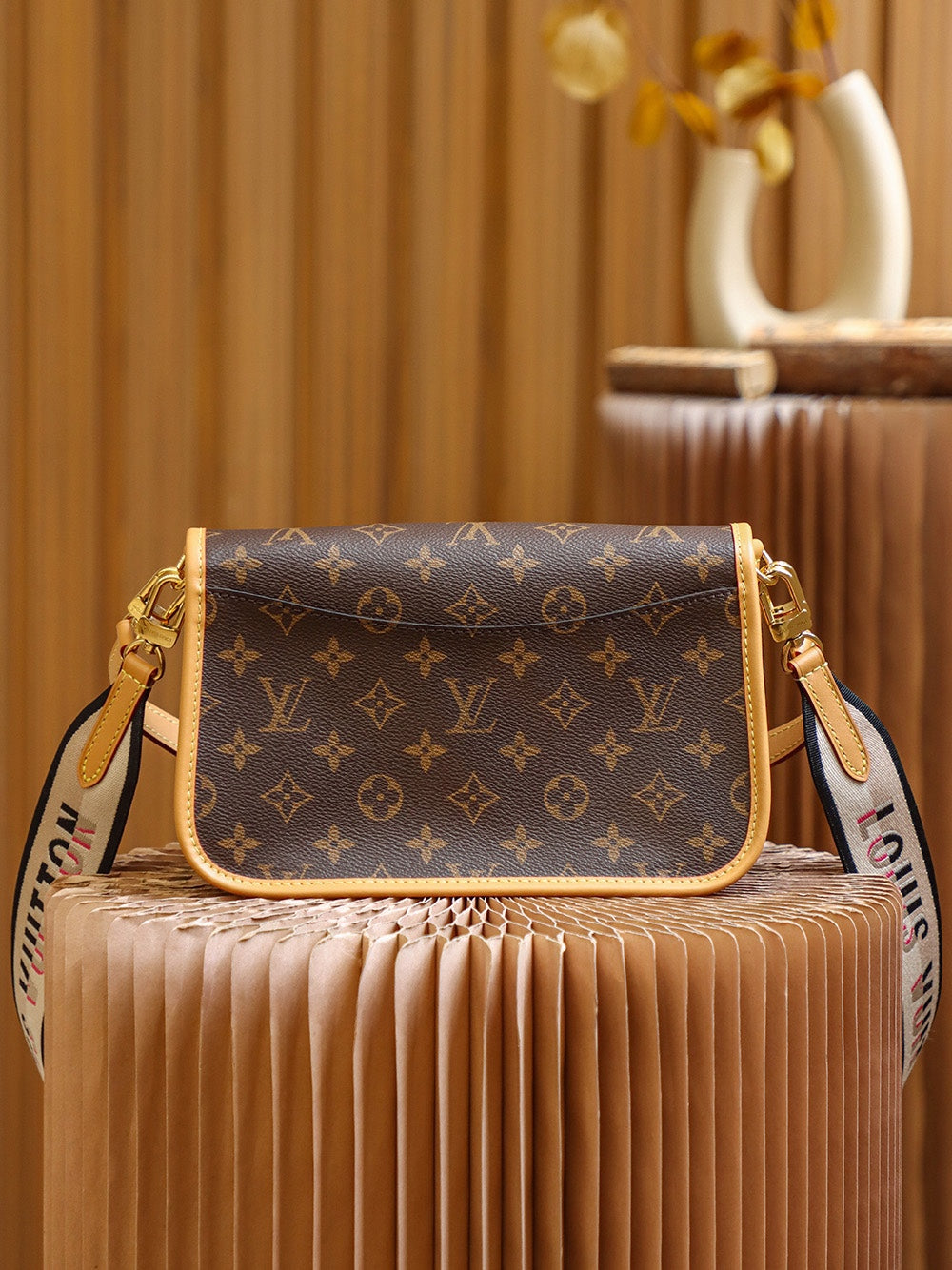Louis Vuitton women's bags 28