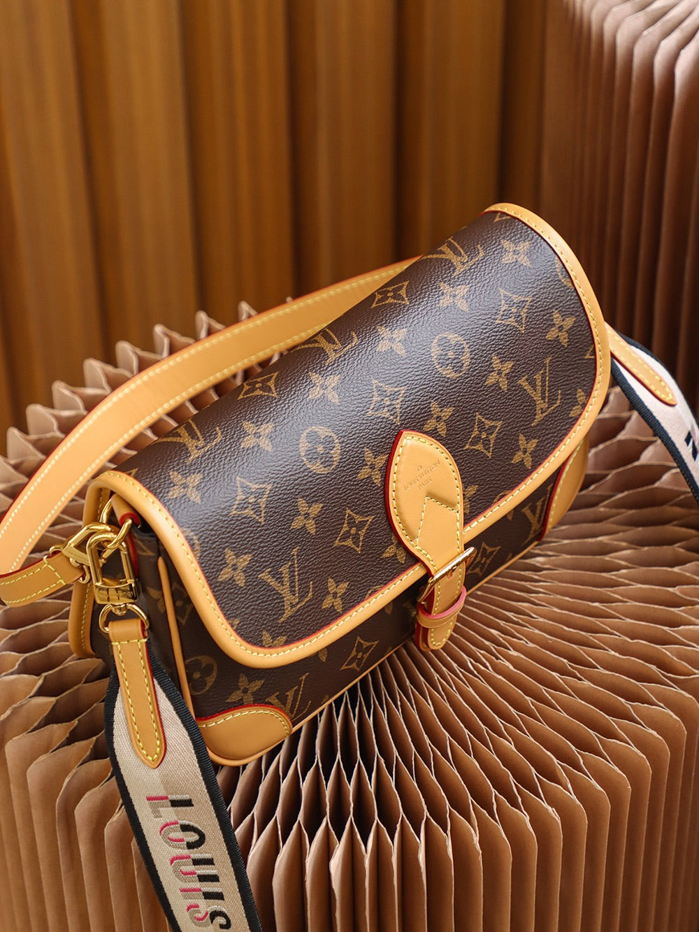 Louis Vuitton women's bags 28