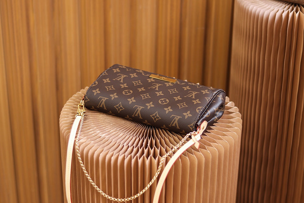 Louis Vuitton women's bags 34