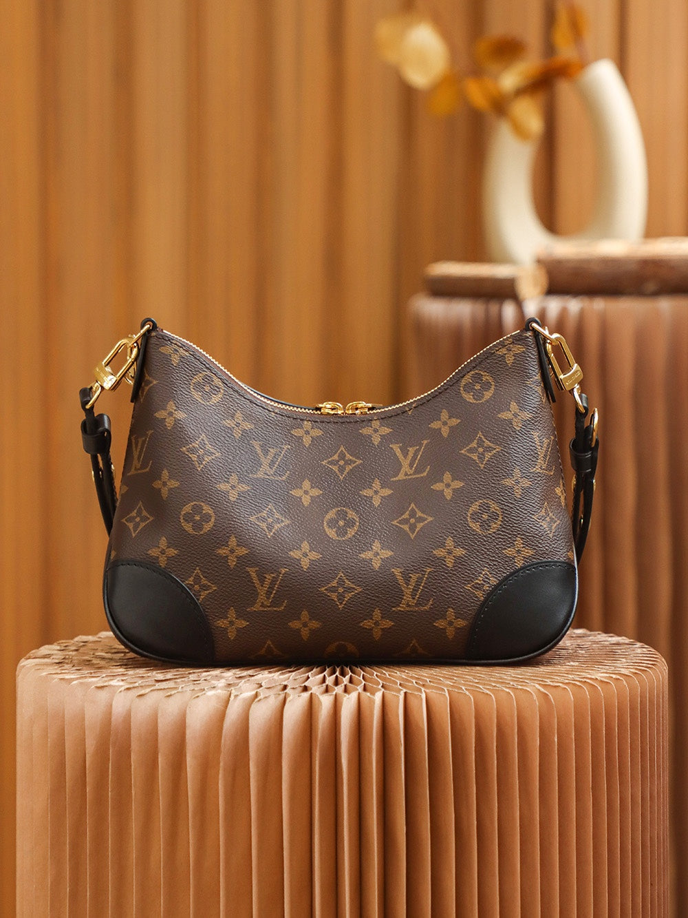 Louis Vuitton women's bags 36
