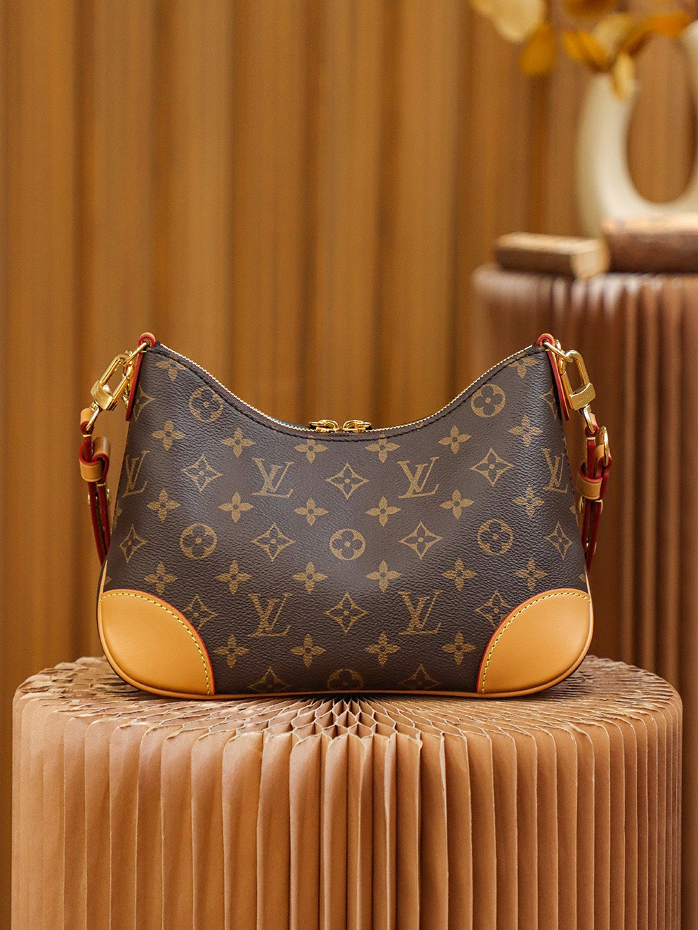 Louis Vuitton women's bags 37