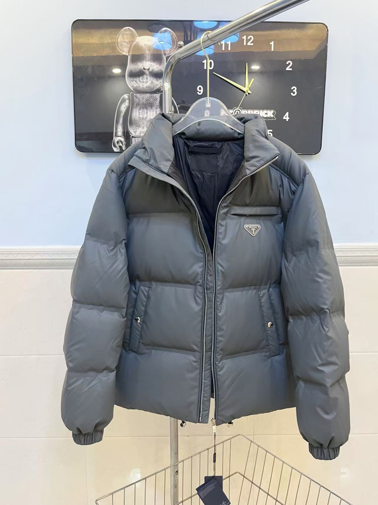 PRADA 0078 Premium Short Puffer Jacket｜90% White Goose Down