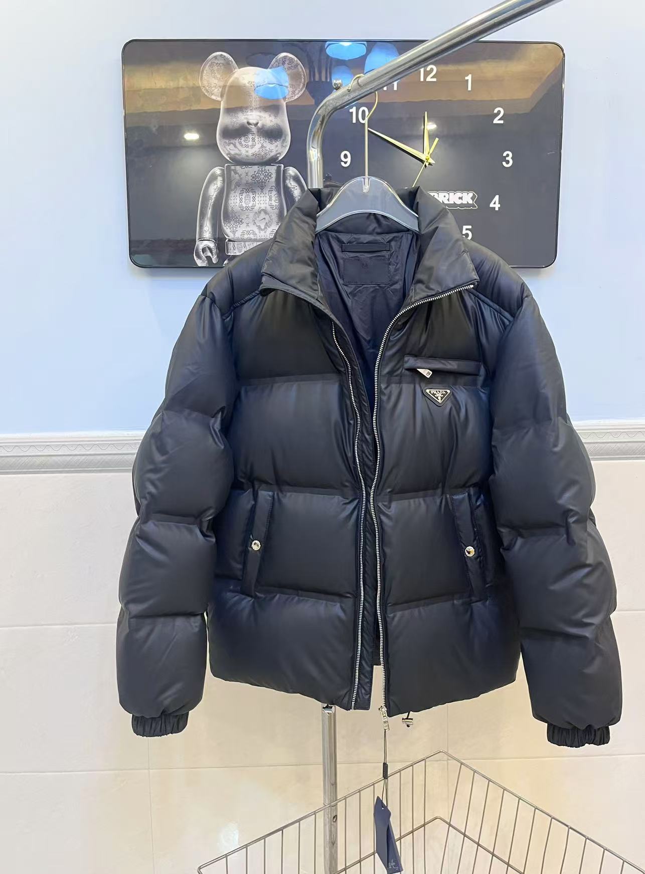 PRADA 0078 Premium Short Puffer Jacket｜90% White Goose Down