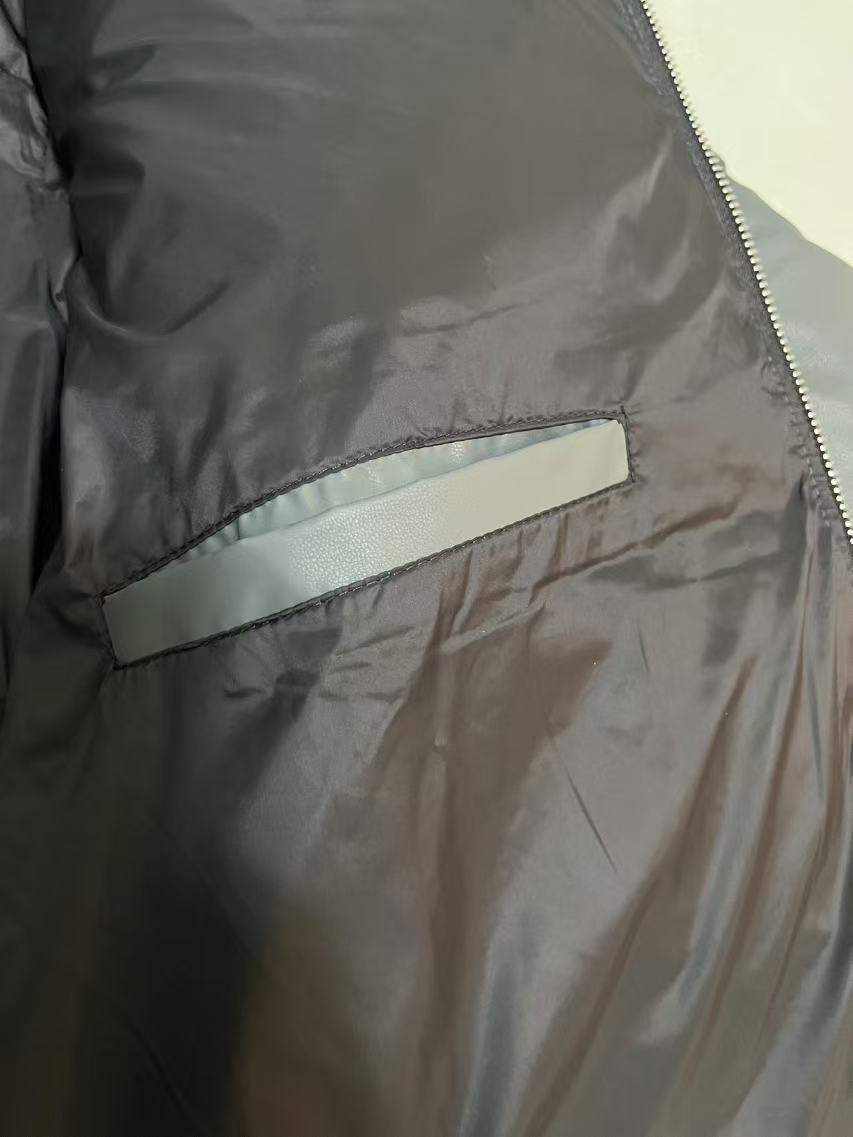 PRADA 0078 Premium Short Puffer Jacket｜90% White Goose Down