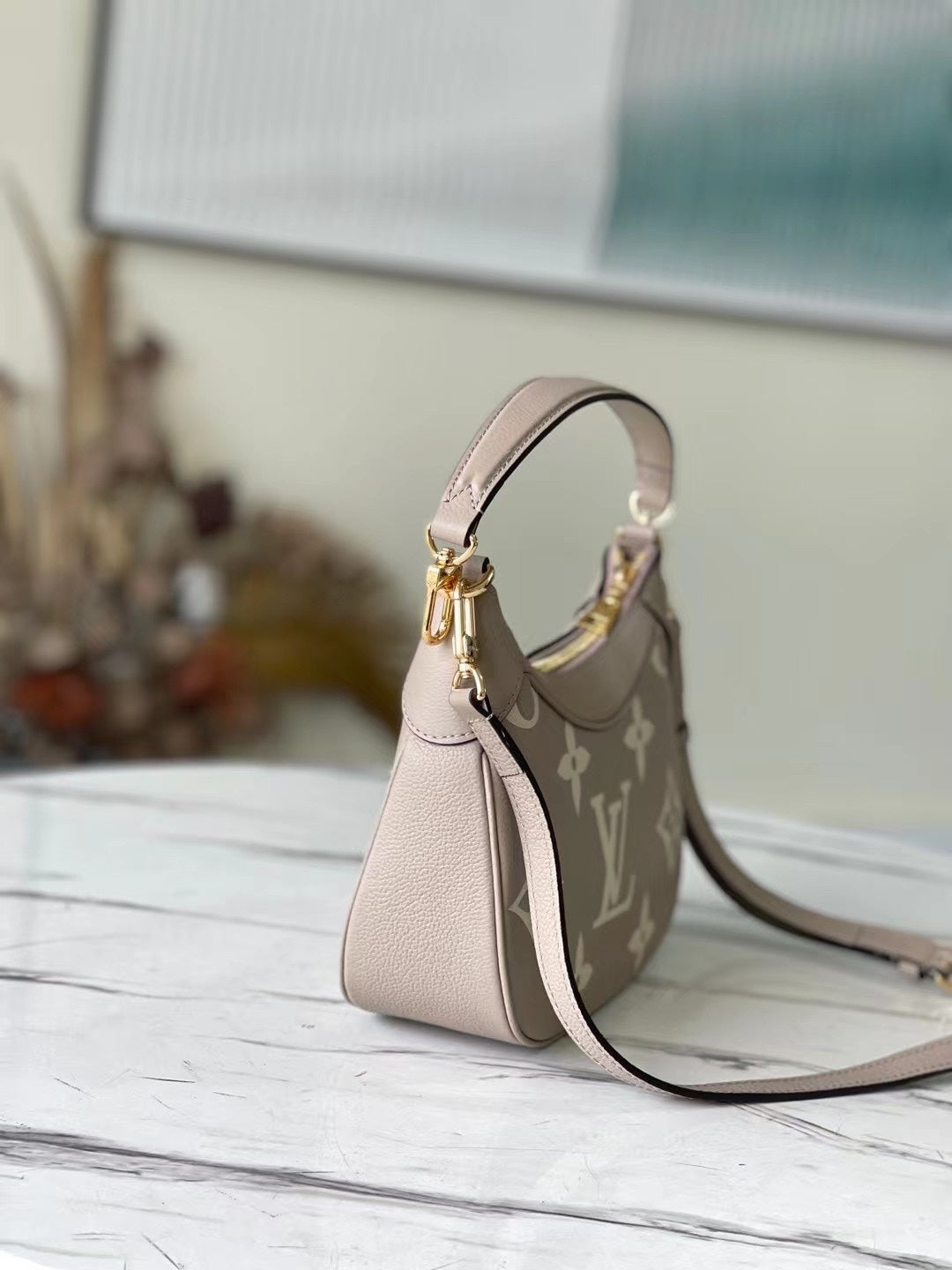 Louis Vuitton women's bags 65