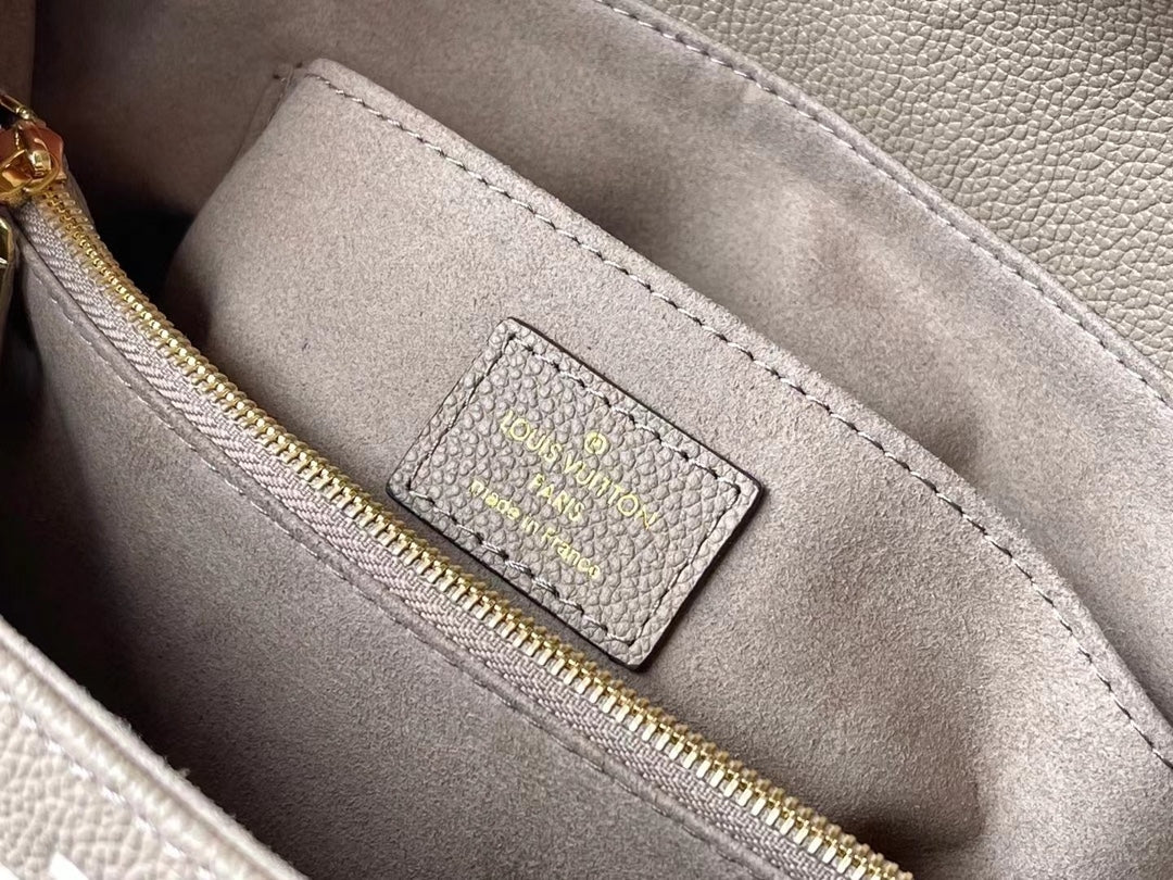 Louis Vuitton women's bags 71