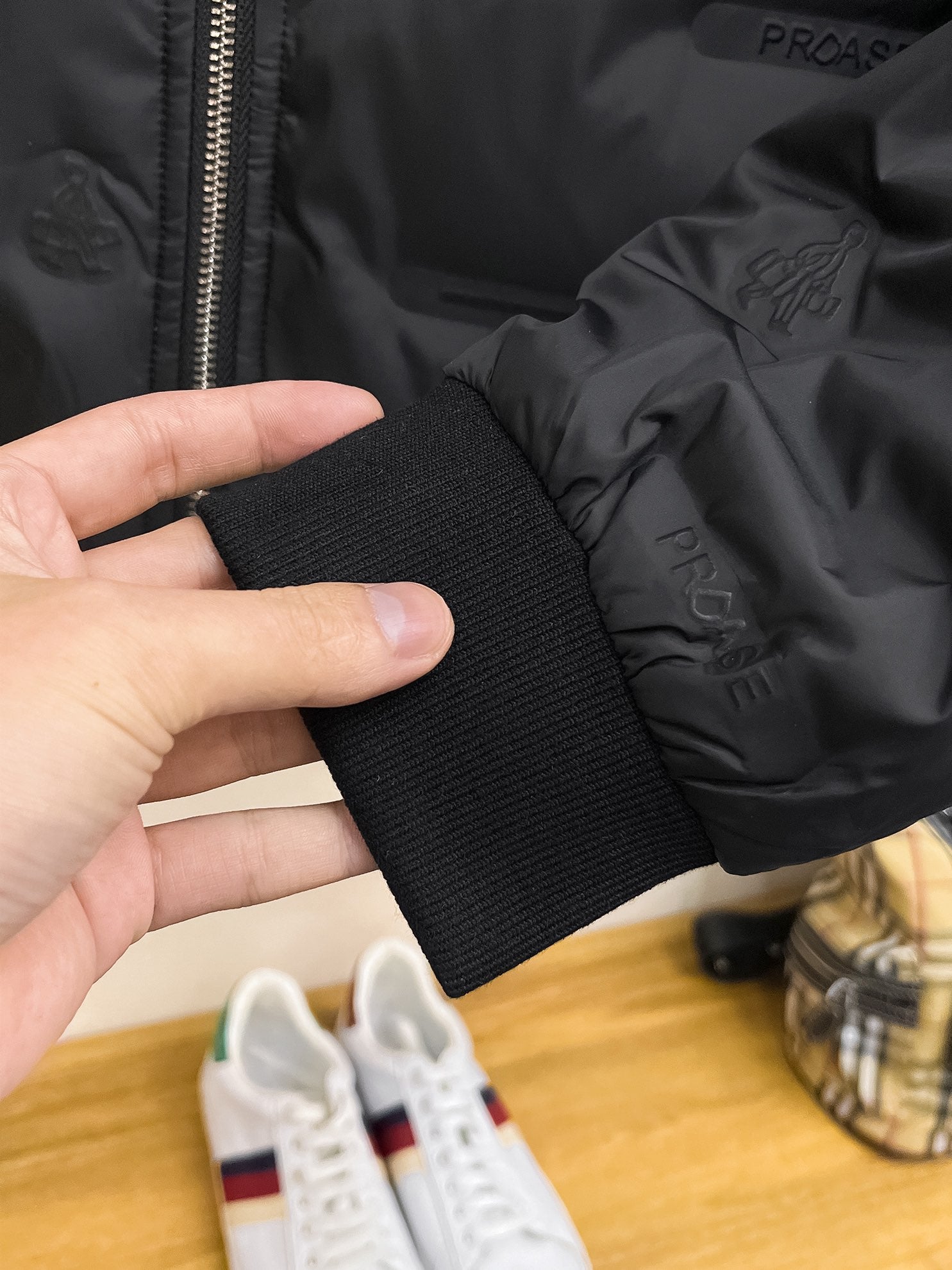 PRADA 2024 FW Logo Down Jacket｜Unisex