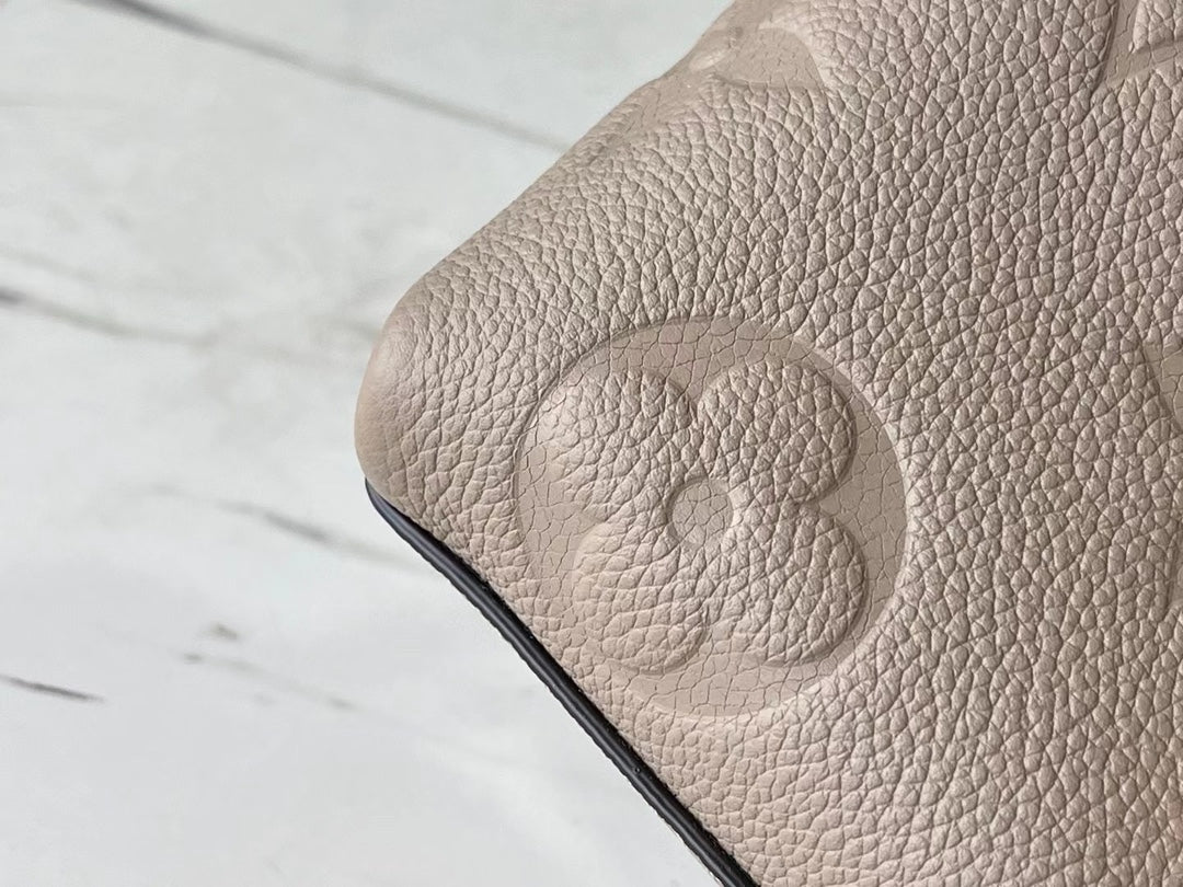 Louis Vuitton women's bags 73