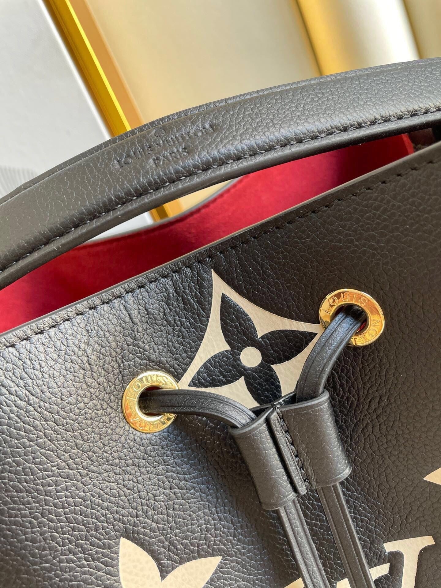 Louis Vuitton women's bags 75