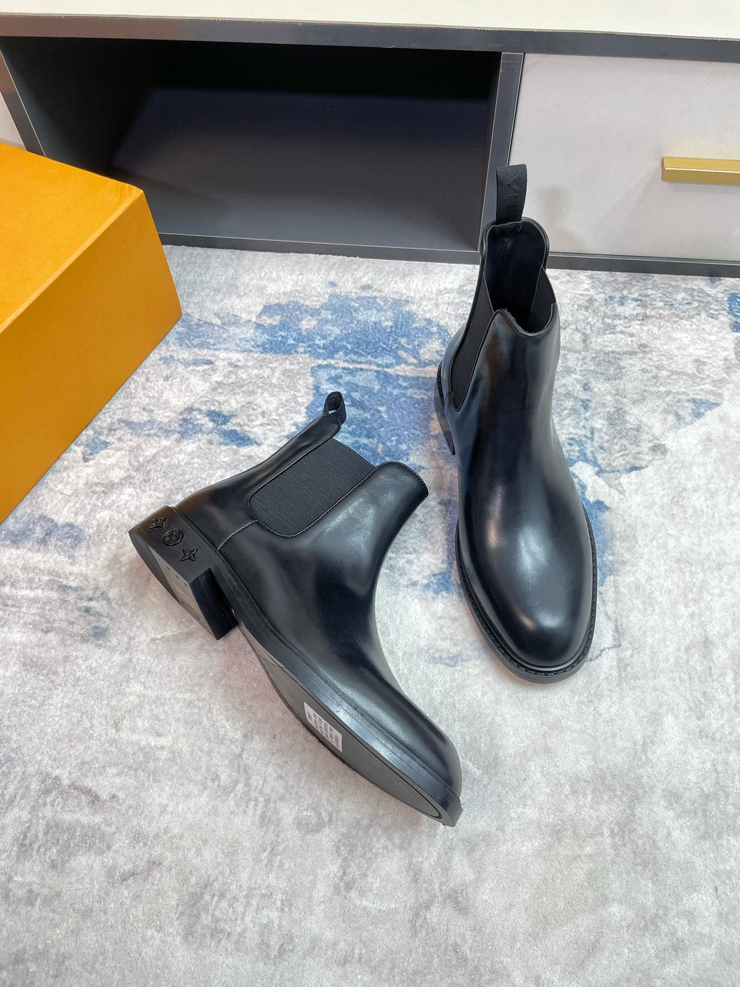 Luxury Italian Leather Dress Shoes – Premium Calf Patent Leather, Handcrafted Quality 05