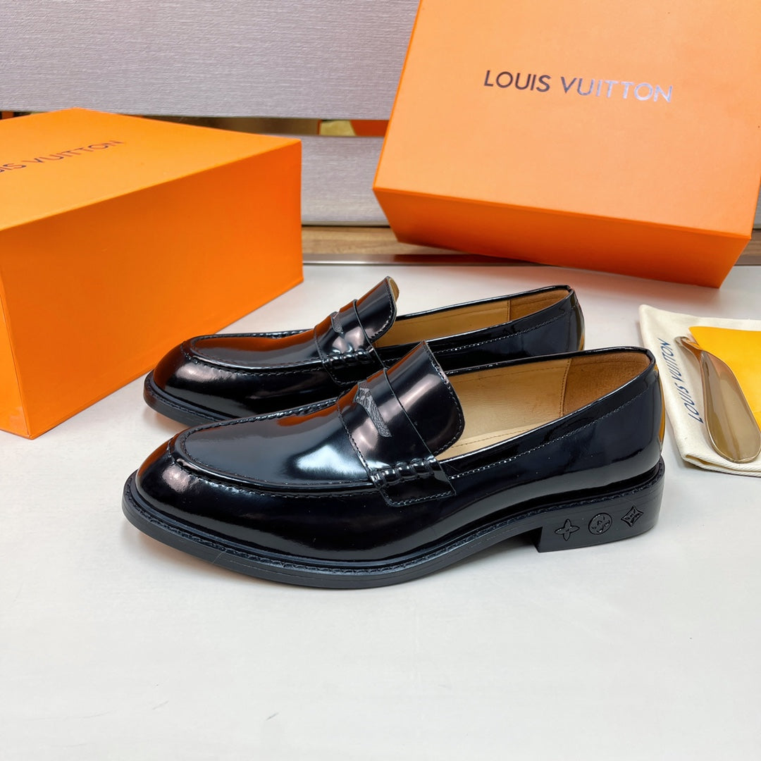 Luxury Italian Leather Dress Shoes – Premium Calf Patent Leather, Handcrafted Quality 24