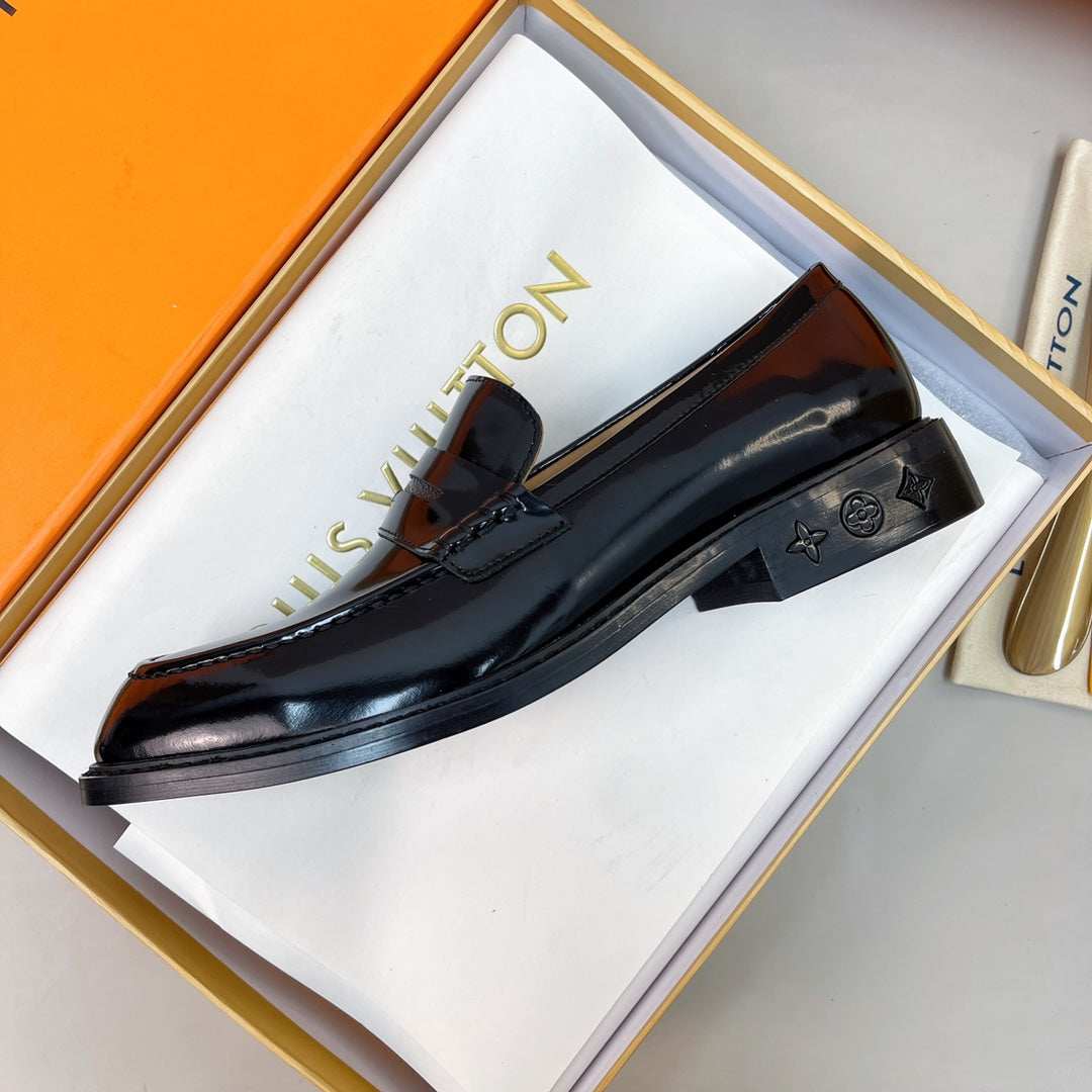 Luxury Italian Leather Dress Shoes – Premium Calf Patent Leather, Handcrafted Quality 24