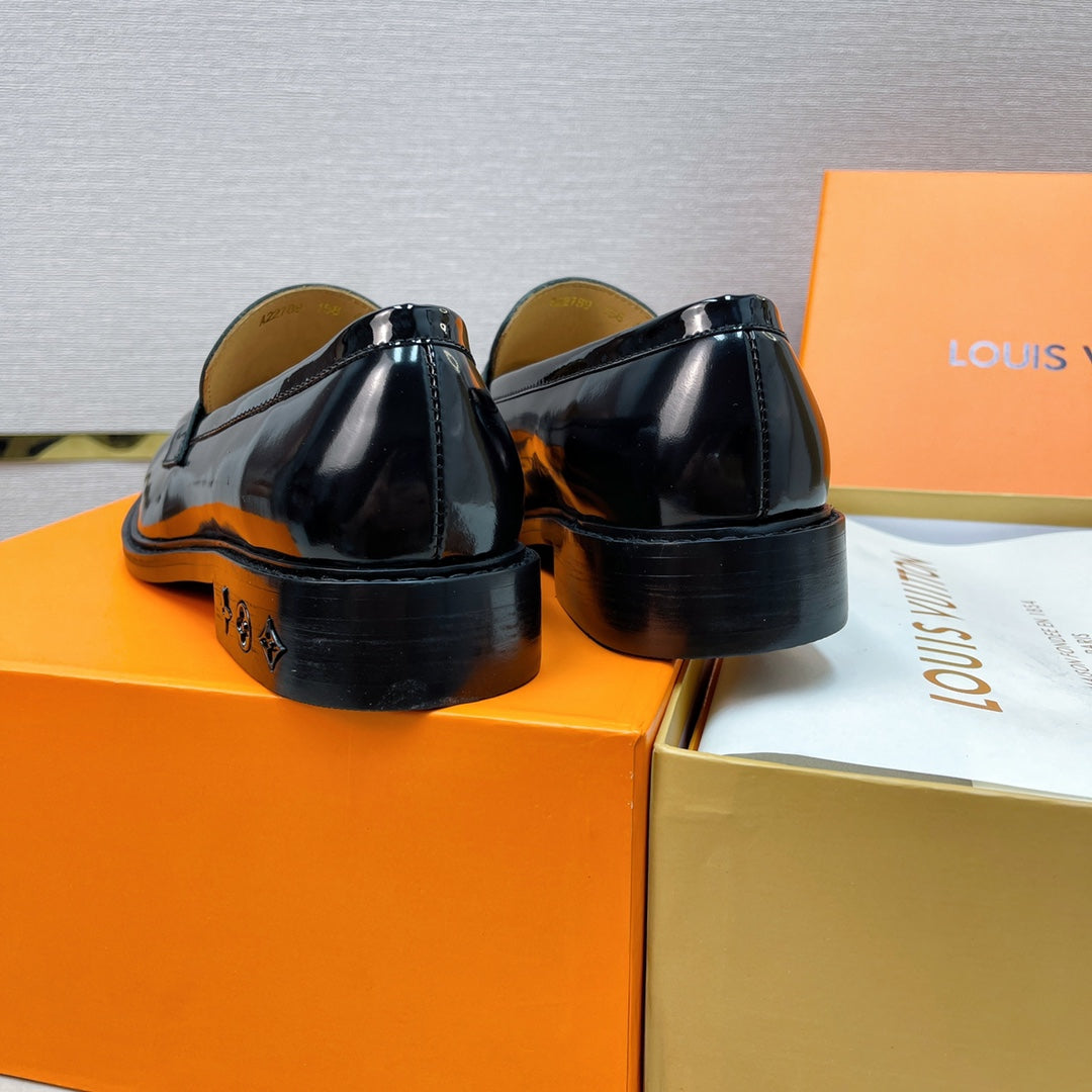 Luxury Italian Leather Dress Shoes – Premium Calf Patent Leather, Handcrafted Quality 29