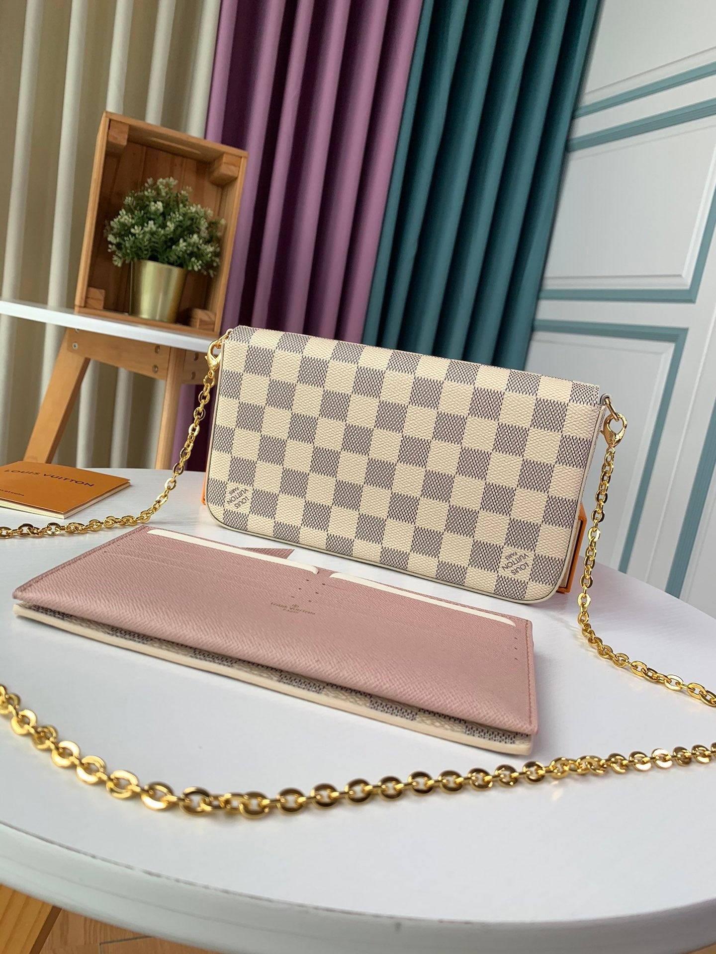 Louis Vuitton women's bags 89