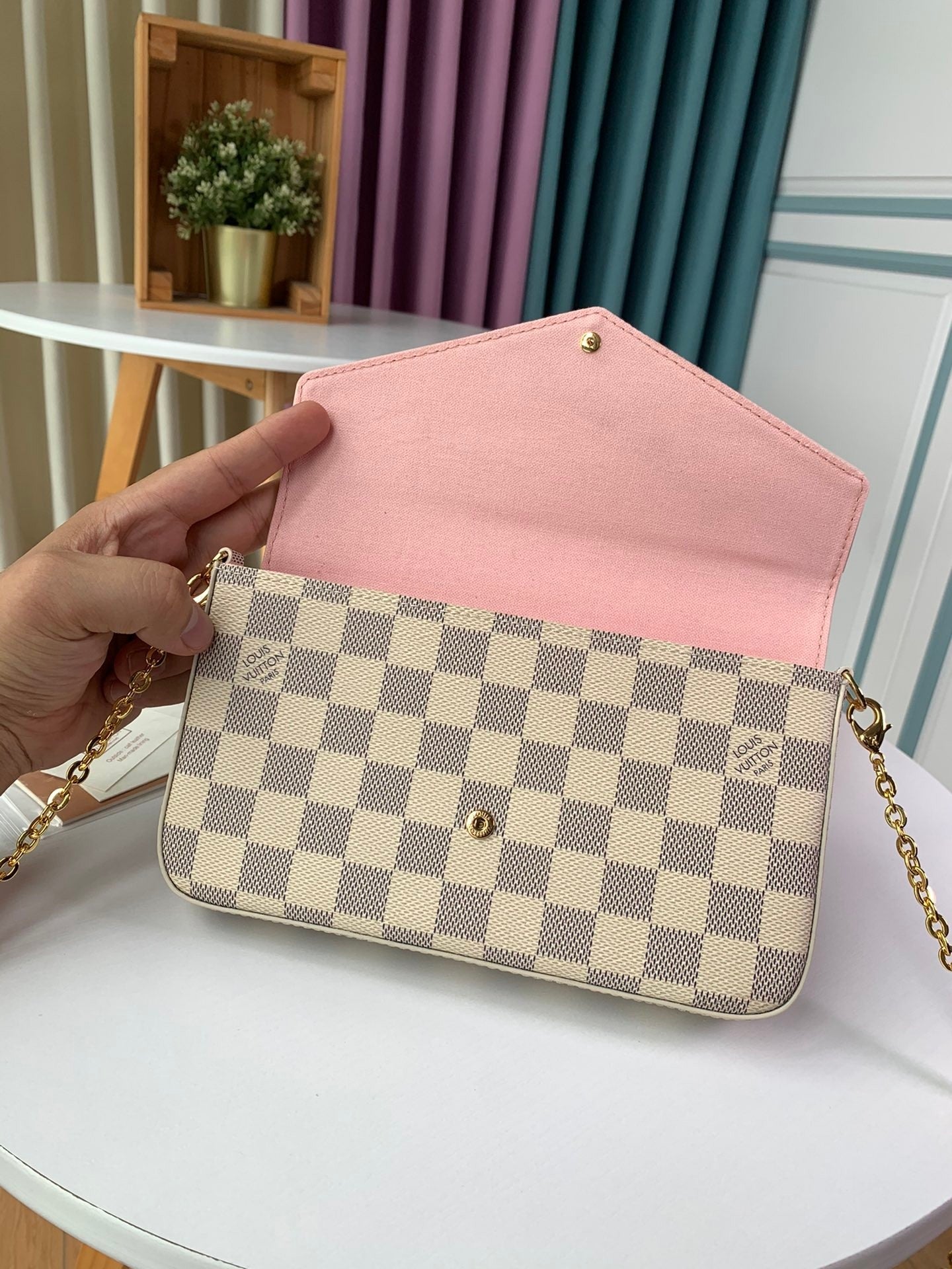 Louis Vuitton women's bags 89