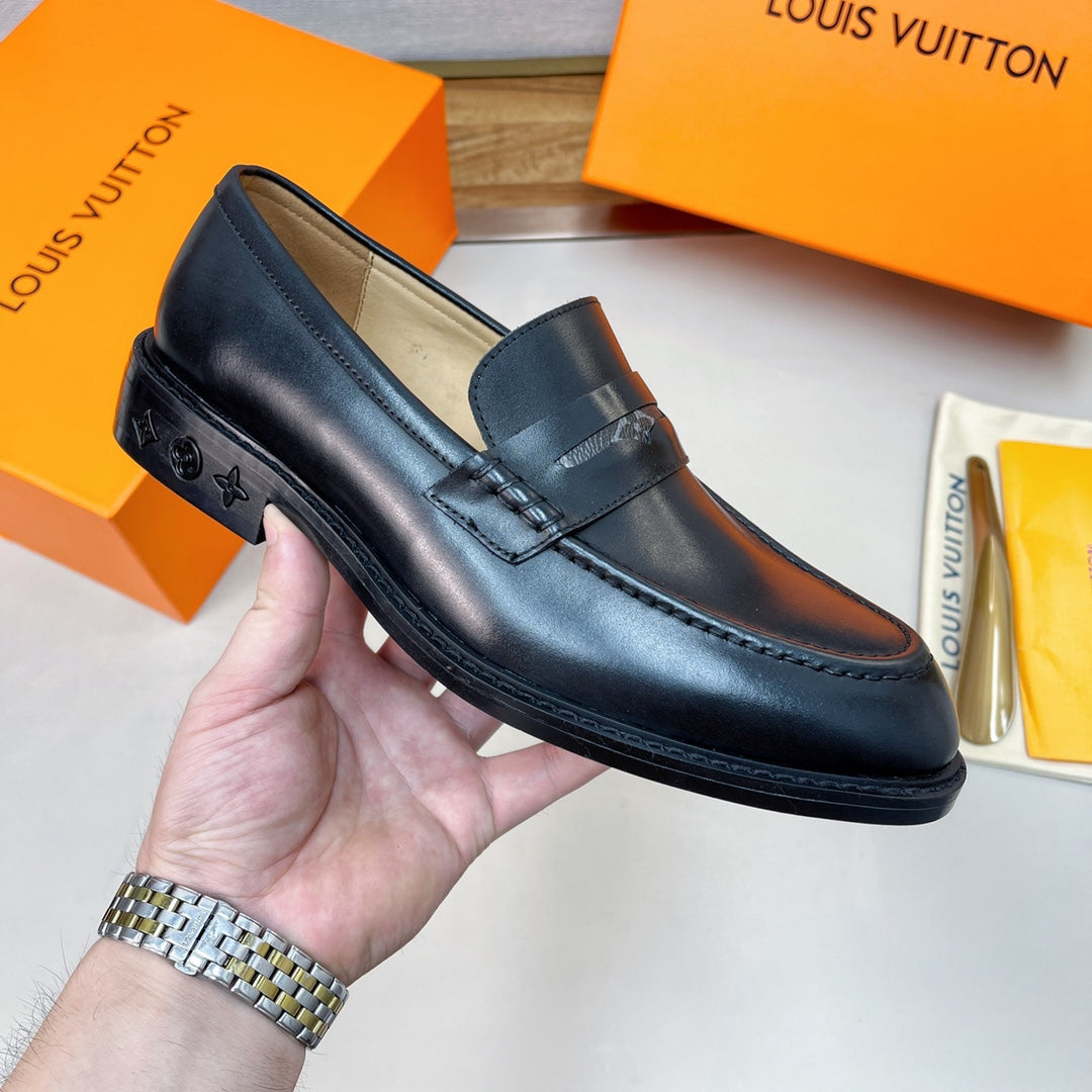 Luxury Italian Leather Dress Shoes – Premium Calf Patent Leather, Handcrafted Quality 32