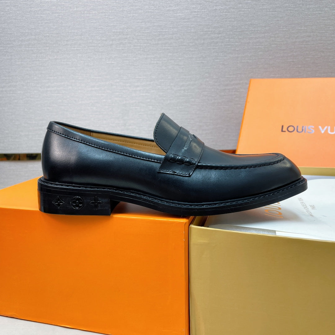 Luxury Italian Leather Dress Shoes – Premium Calf Patent Leather, Handcrafted Quality 32