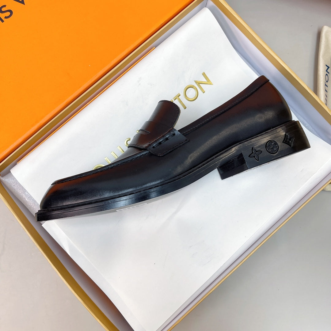 Luxury Italian Leather Dress Shoes – Premium Calf Patent Leather, Handcrafted Quality 32