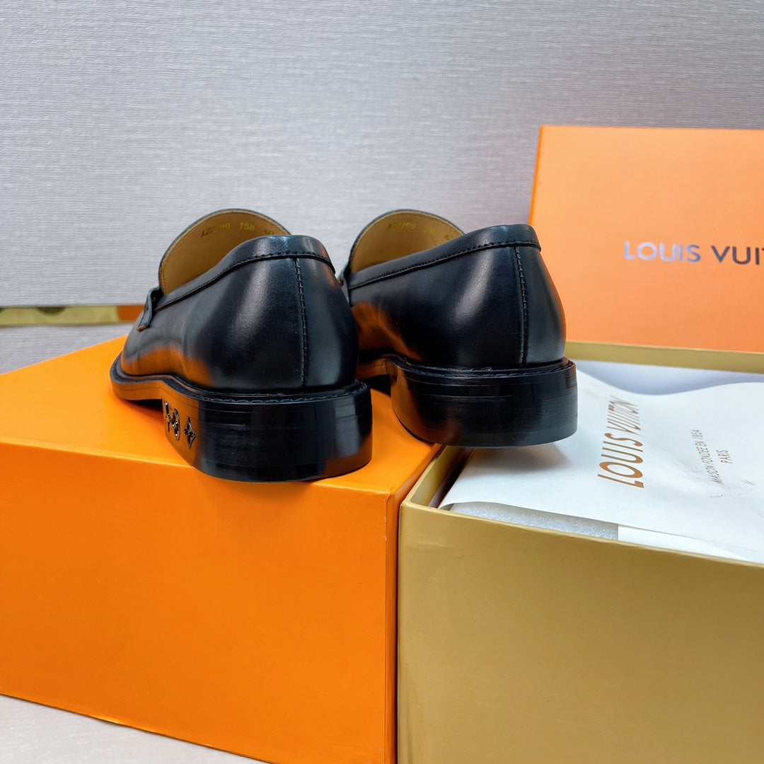 Luxury Italian Leather Dress Shoes – Premium Calf Patent Leather, Handcrafted Quality 32