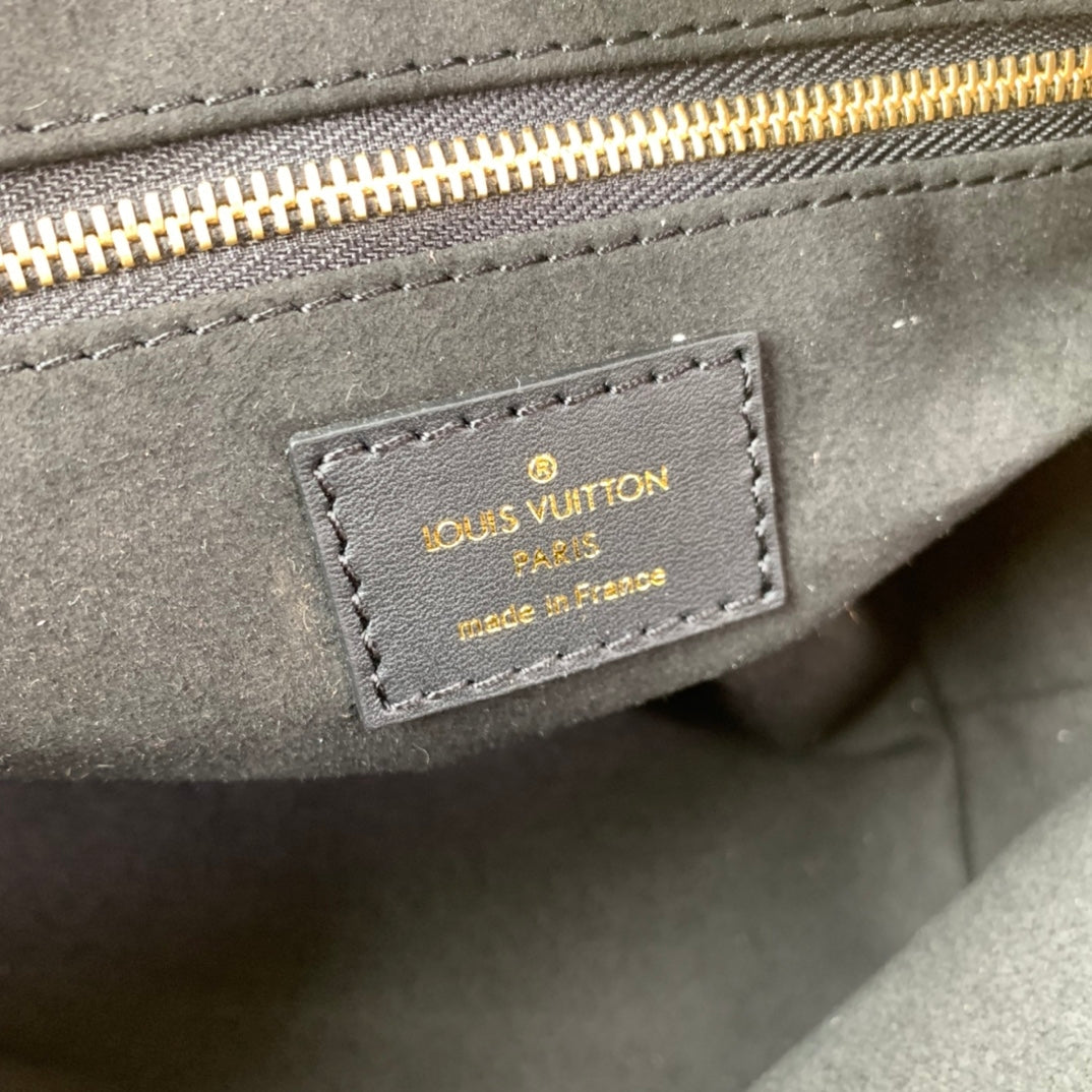 Louis Vuitton women's bags 90