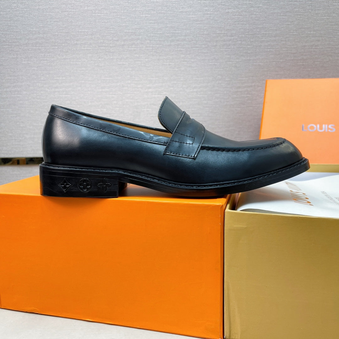 Luxury Italian Leather Dress Shoes – Premium Calf Patent Leather, Handcrafted Quality 34