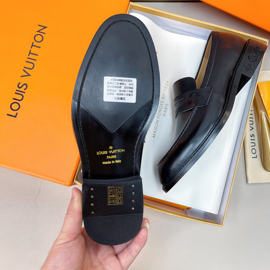 Luxury Italian Leather Dress Shoes – Premium Calf Patent Leather, Handcrafted Quality 34