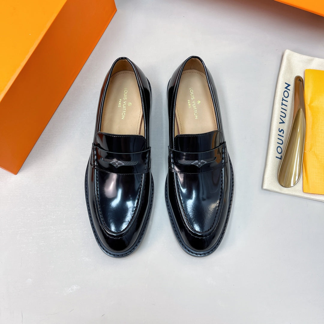 Luxury Italian Leather Dress Shoes – Premium Calf Patent Leather, Handcrafted Quality 36