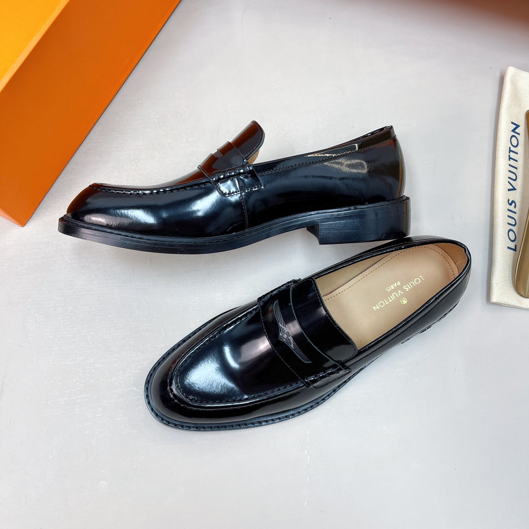 Luxury Italian Leather Dress Shoes – Premium Calf Patent Leather, Handcrafted Quality 36