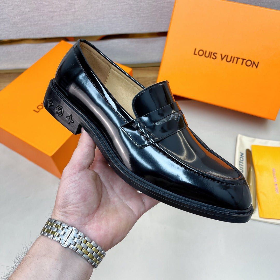 Luxury Italian Leather Dress Shoes – Premium Calf Patent Leather, Handcrafted Quality 36