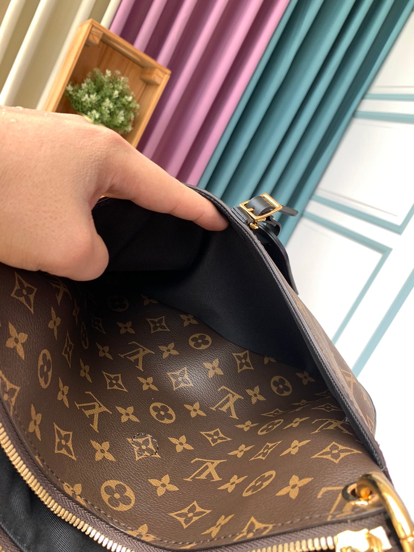 Louis Vuitton women's bags 91