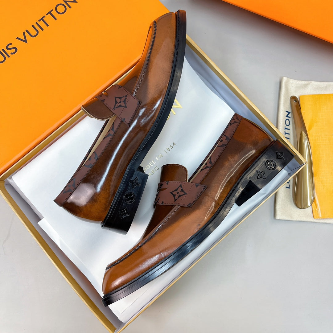 Luxury Italian Leather Dress Shoes – Premium Calf Patent Leather, Handcrafted Quality 38