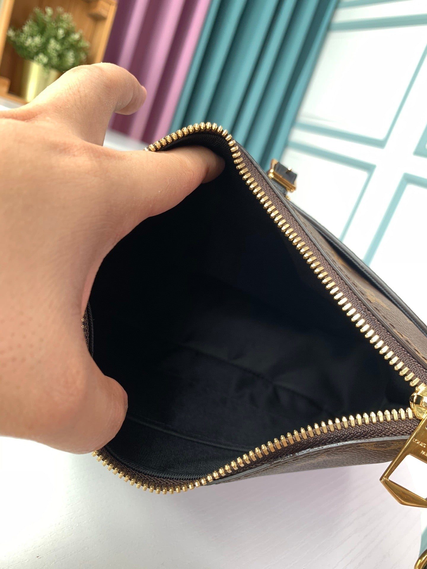 Louis Vuitton women's bags 92