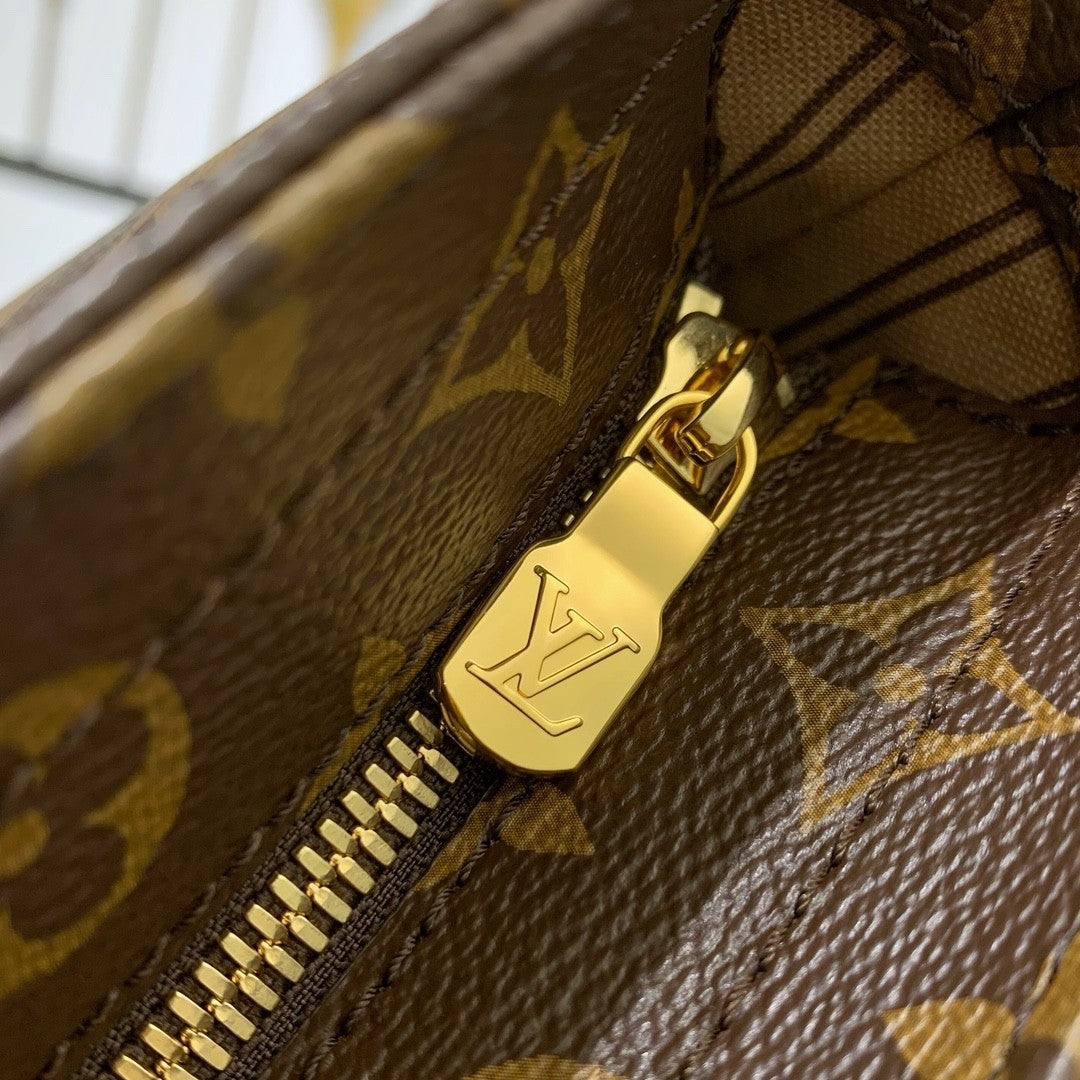 Louis Vuitton women's bags 94