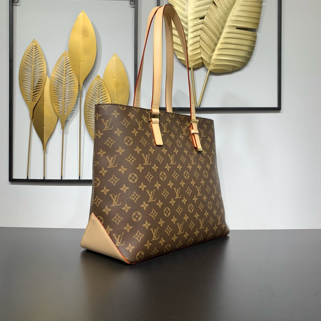 Louis Vuitton women's bags 95